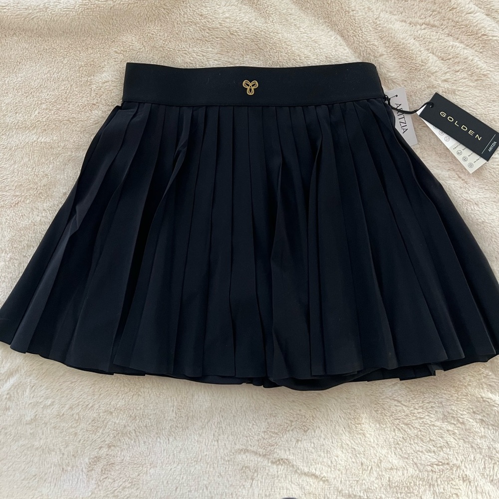 Aritzia Black pleated tennis skirt